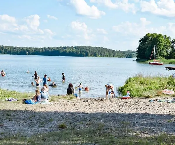 Lesniczowka-wdzydze Pe El *