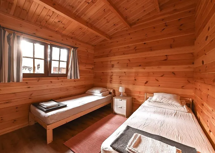 Lesniczowka-wdzydze Pe El