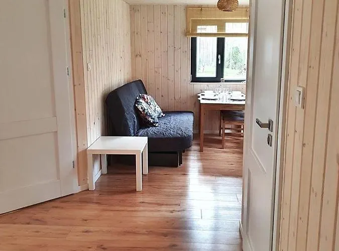 Lesniczowka-wdzydze Pe El *