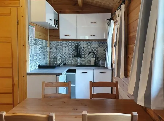 Lesniczowka-wdzydze Pe El 山林小屋 *