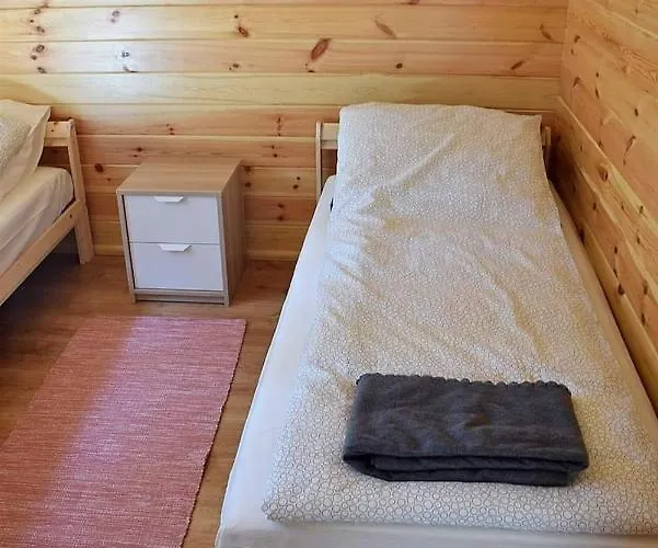 Lesniczowka-wdzydze Pe El * 韦茨泽基斯韦斯基