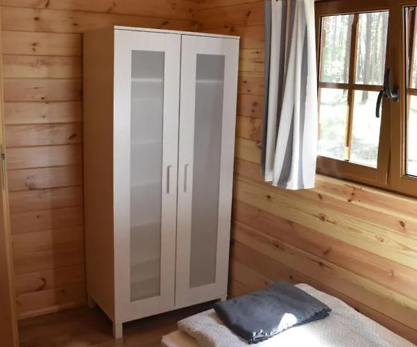 Lesniczowka-wdzydze Pe El *